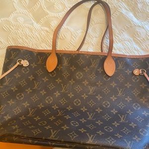 Louis Vuitton Neverfull MM